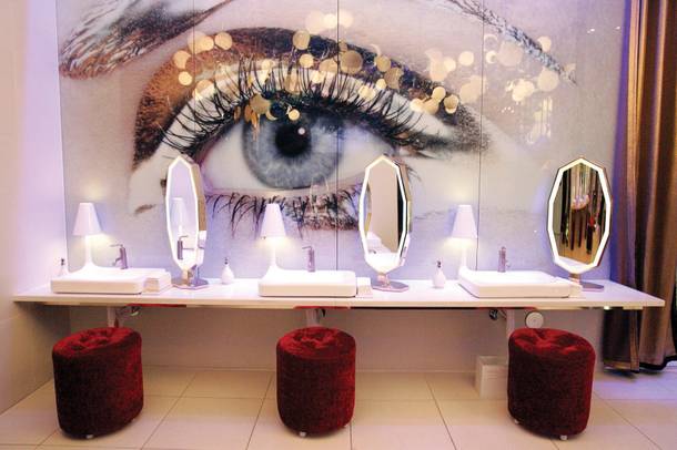 Does Vanity Nightclub Have America's Best Restroom?